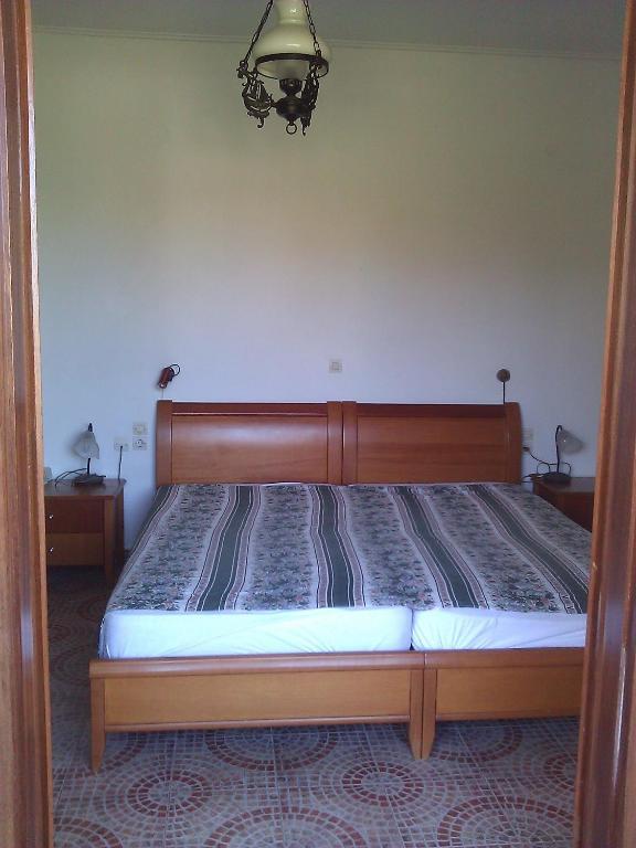 Lela Kaptani Eftalou Olive Grove Митимна Номер фото